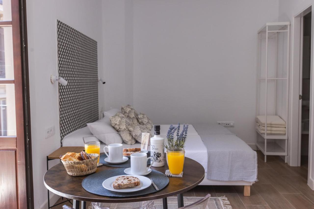 Apartamento-Loft Especeria Black マラガ エクステリア 写真