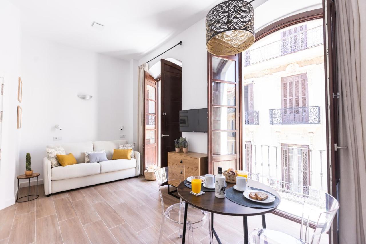 Apartamento-Loft Especeria Black マラガ エクステリア 写真